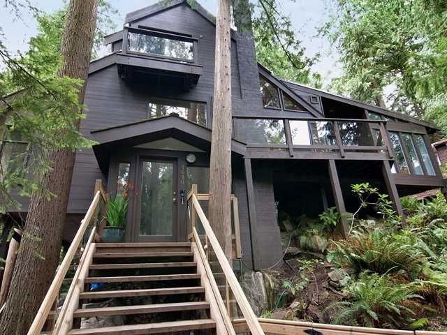 I have sold a property at 1616 ROXBURY RD in North Vancouver
